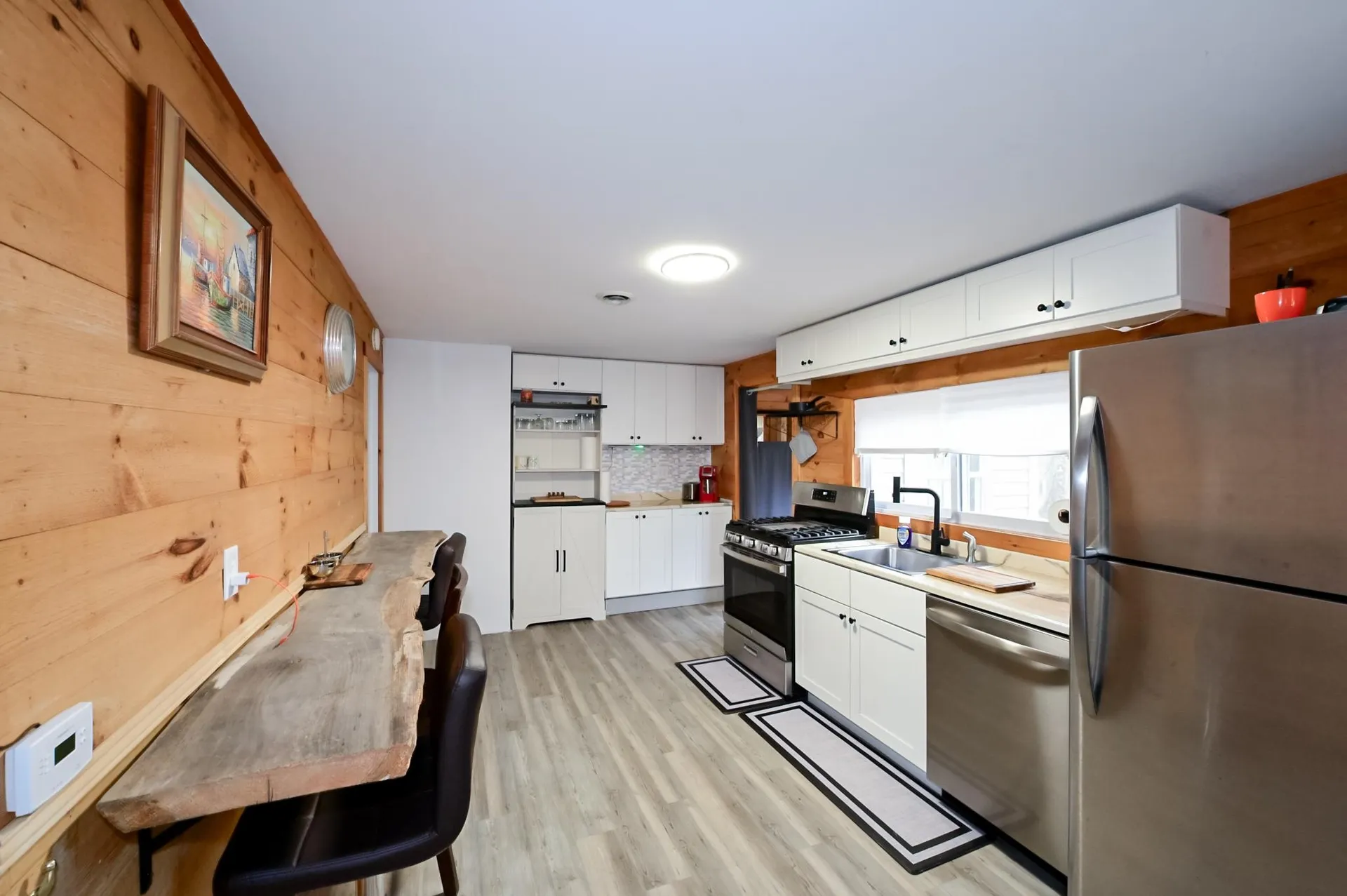 3 Hollywood Avenue Raymond NH 03077