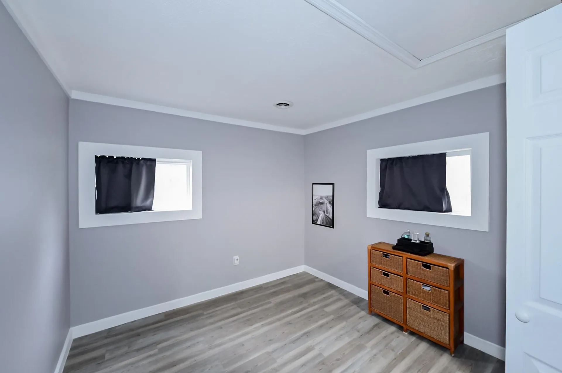 3 Hollywood Avenue Raymond NH 03077
