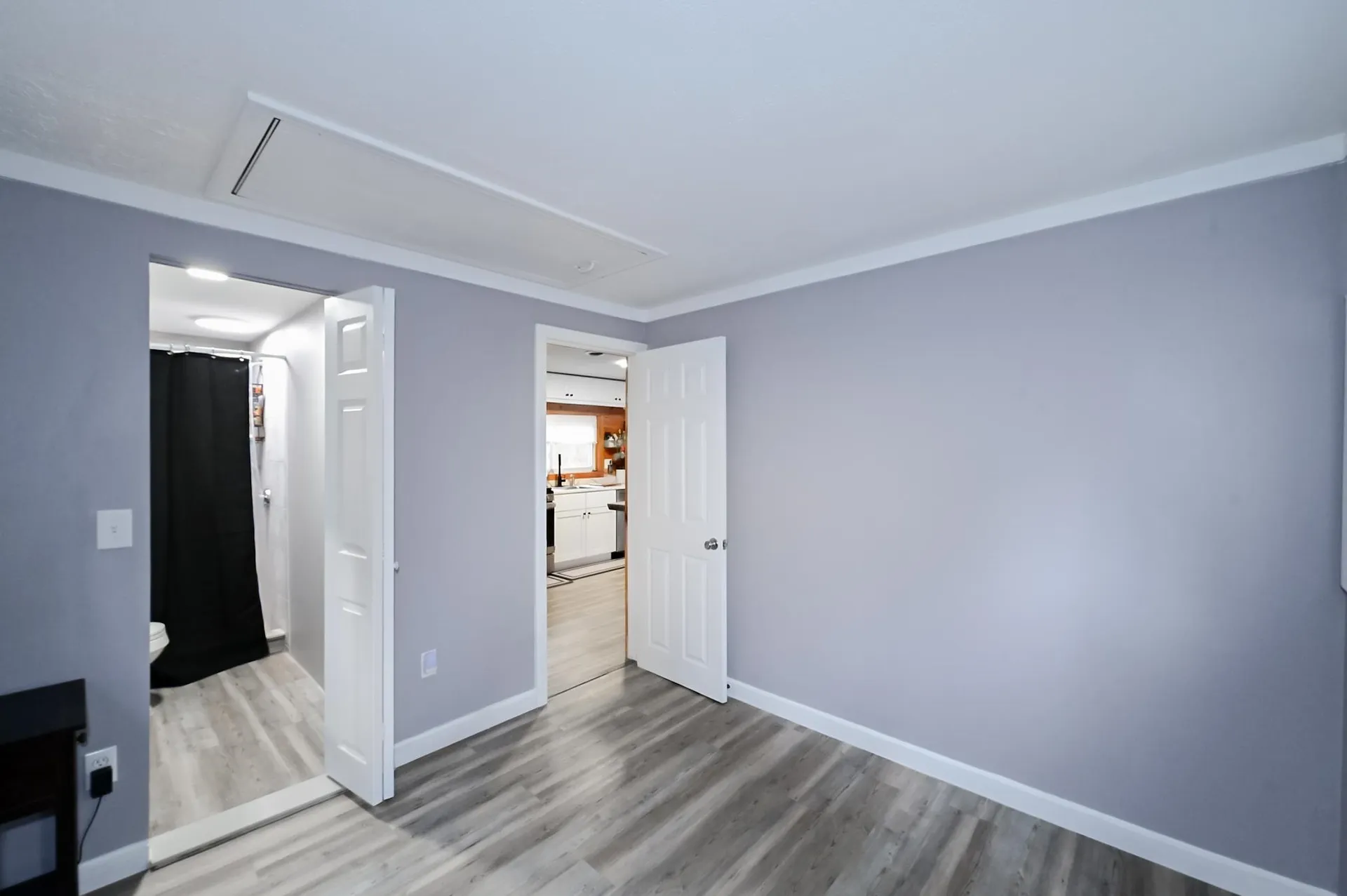 3 Hollywood Avenue Raymond NH 03077