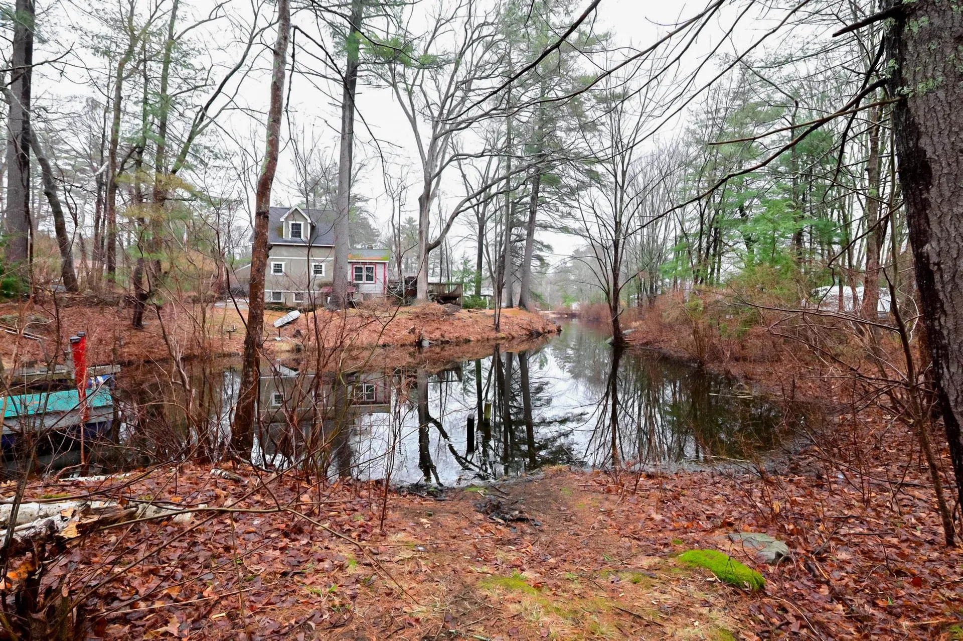 3 Hollywood Avenue Raymond NH 03077