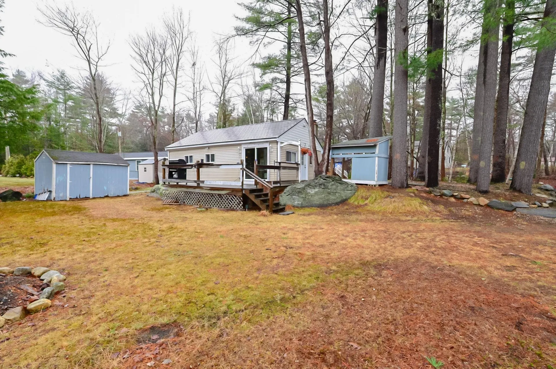3 Hollywood Avenue Raymond NH 03077