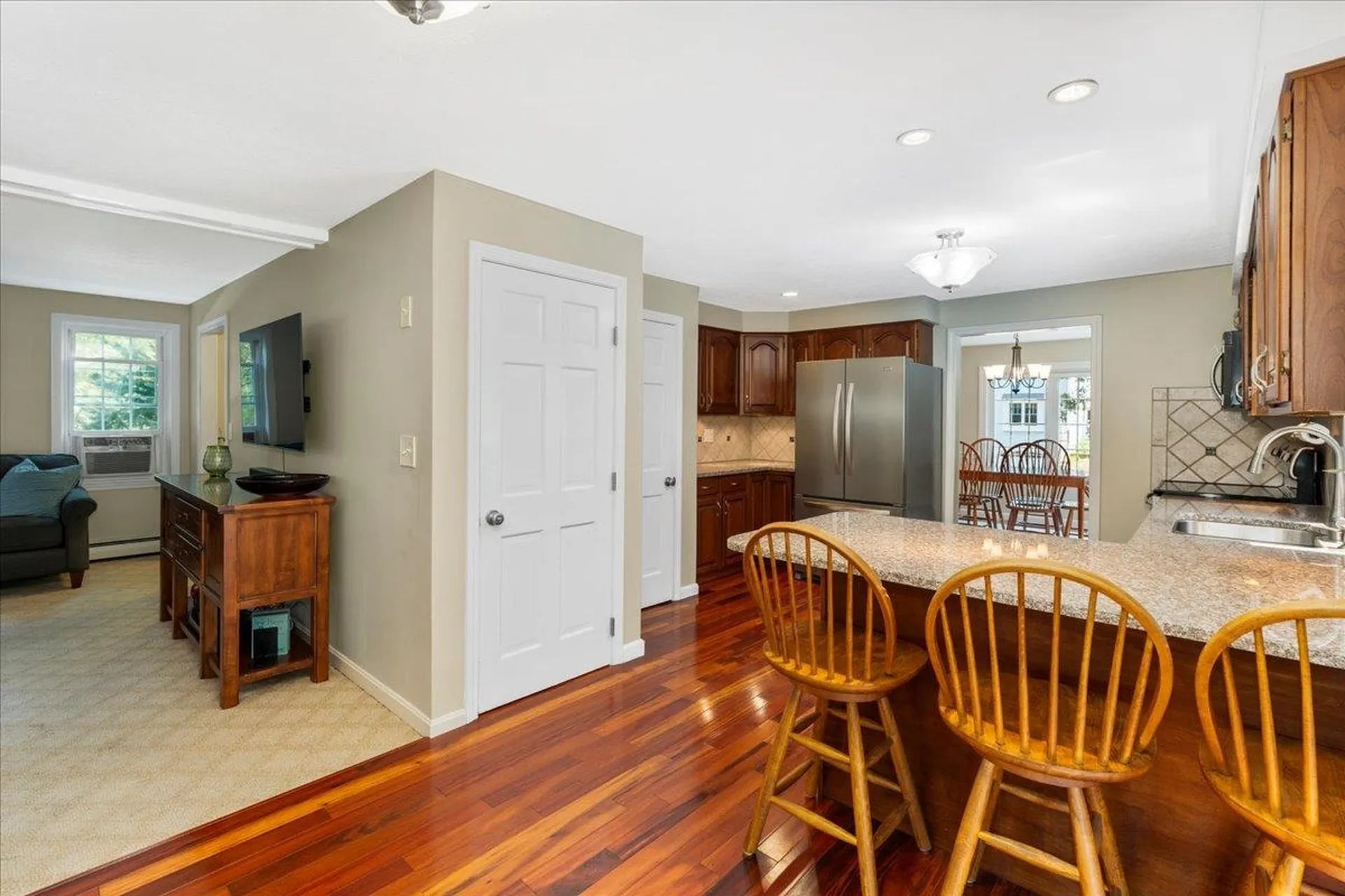 29 Rolling Ridge Road Londonderry NH 03053