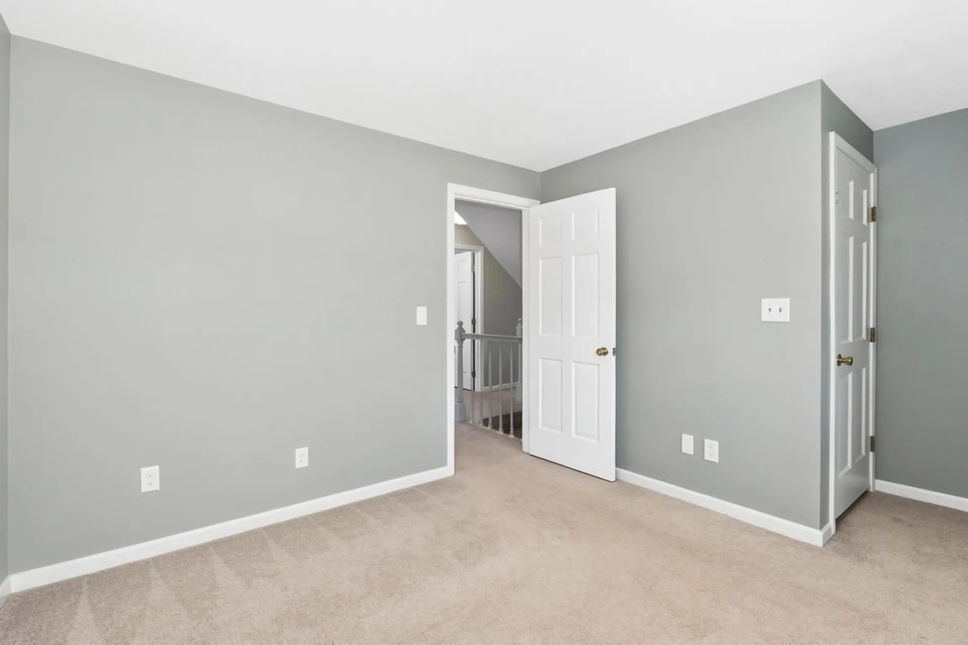 29 Rolling Ridge Road Londonderry NH 03053