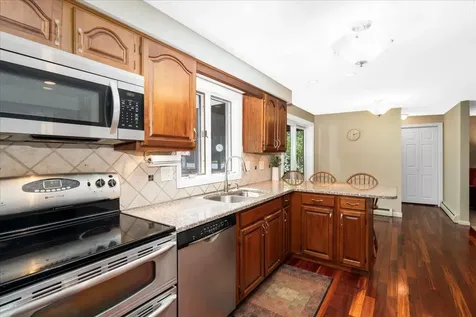 29 Rolling Ridge Road Londonderry NH 03053