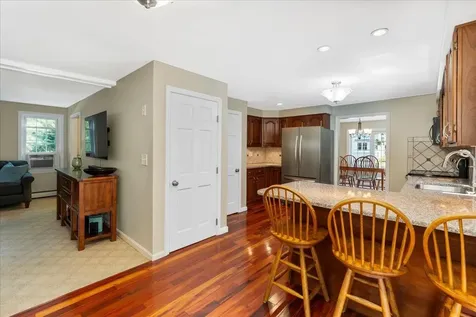 29 Rolling Ridge Road Londonderry NH 03053