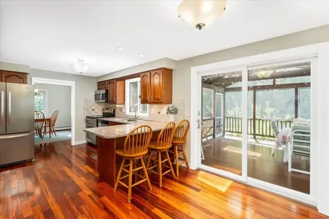 29 Rolling Ridge Road Londonderry NH 03053