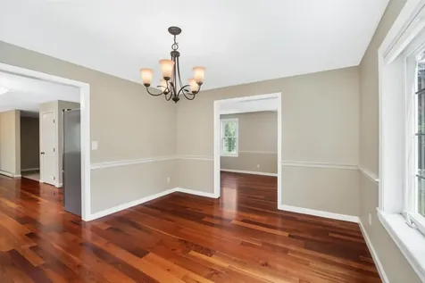 29 Rolling Ridge Road Londonderry NH 03053