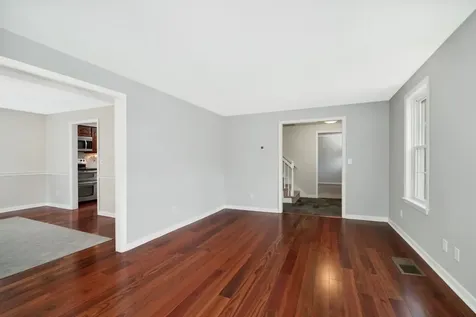 29 Rolling Ridge Road Londonderry NH 03053