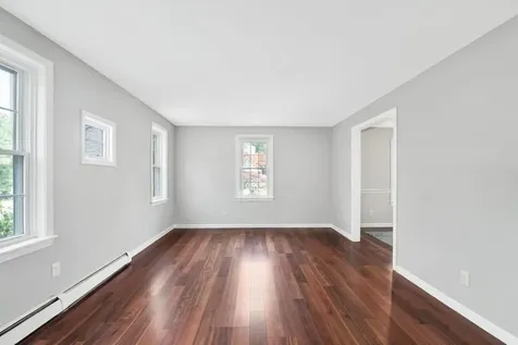 29 Rolling Ridge Road Londonderry NH 03053