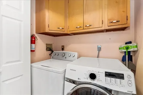 29 Rolling Ridge Road Londonderry NH 03053