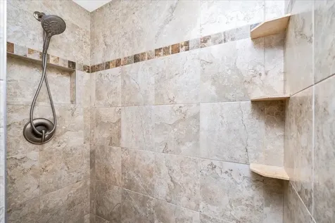 29 Rolling Ridge Road Londonderry NH 03053