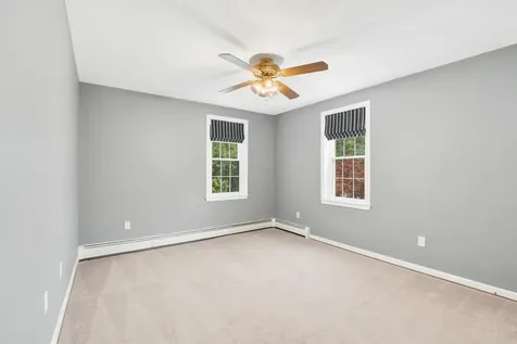 29 Rolling Ridge Road Londonderry NH 03053