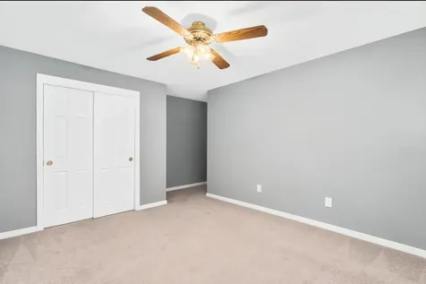 29 Rolling Ridge Road Londonderry NH 03053