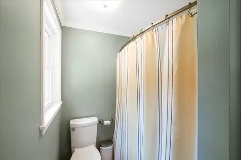 29 Rolling Ridge Road Londonderry NH 03053