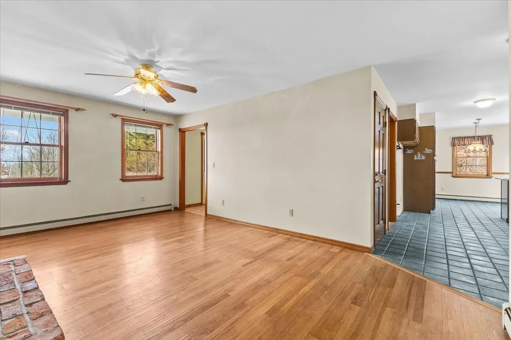 76 Red Tail Lane Charlotte VT 05445