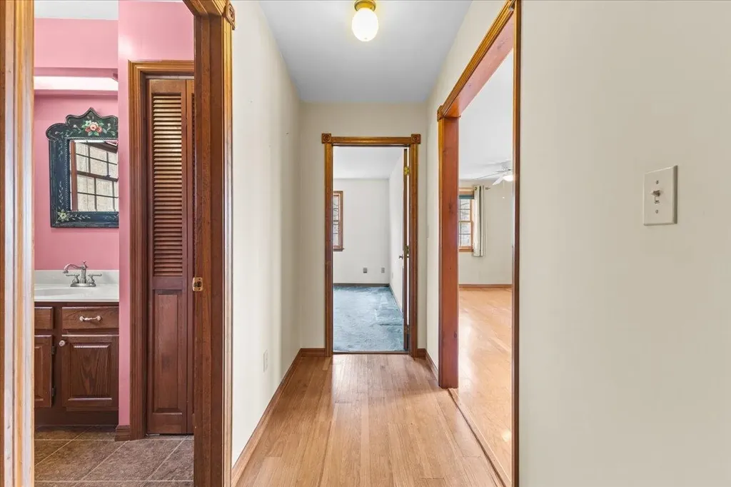 76 Red Tail Lane Charlotte VT 05445