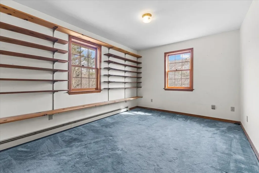 76 Red Tail Lane Charlotte VT 05445