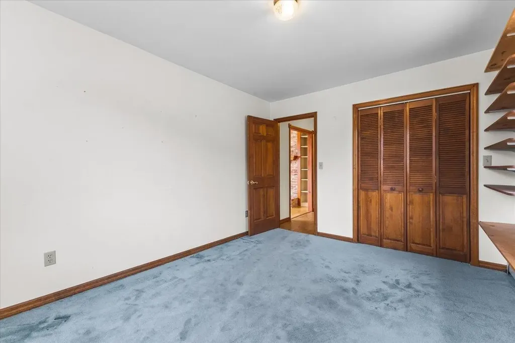 76 Red Tail Lane Charlotte VT 05445