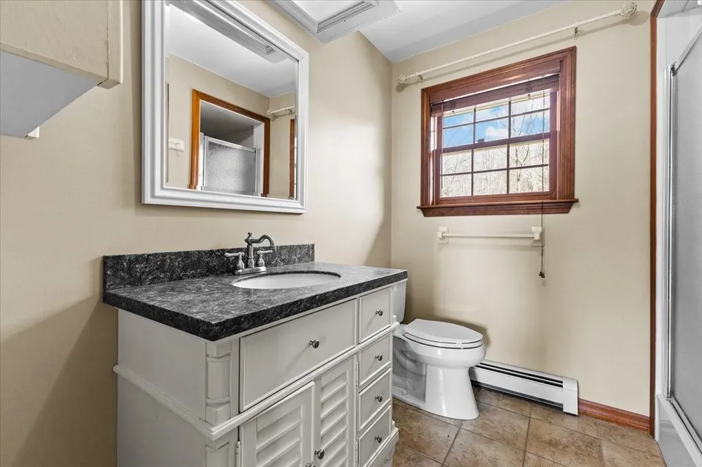 76 Red Tail Lane Charlotte VT 05445