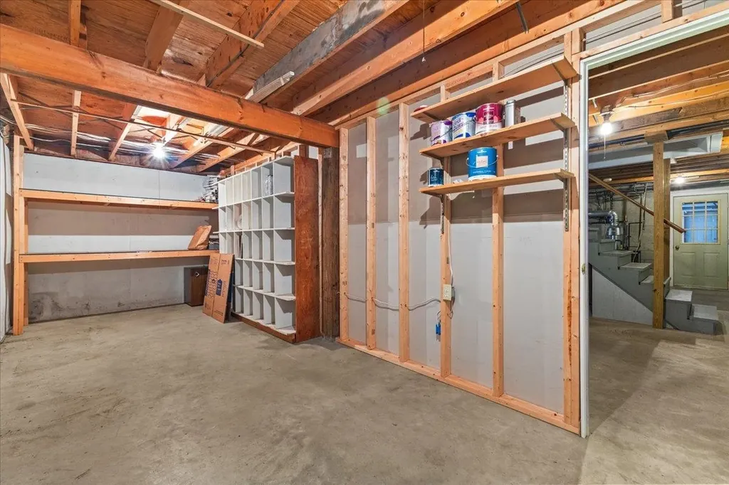 76 Red Tail Lane Charlotte VT 05445