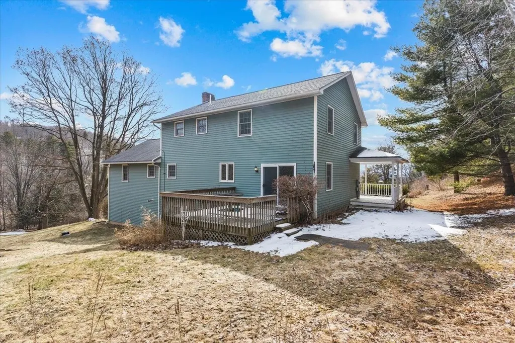 76 Red Tail Lane Charlotte VT 05445
