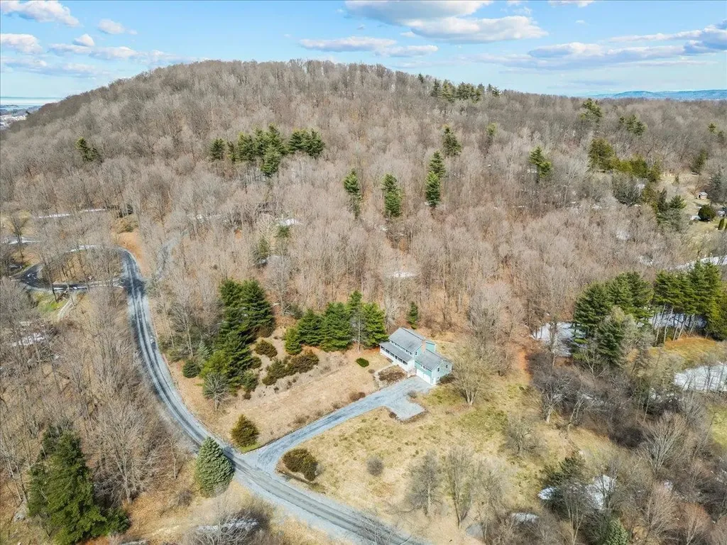 76 Red Tail Lane Charlotte VT 05445