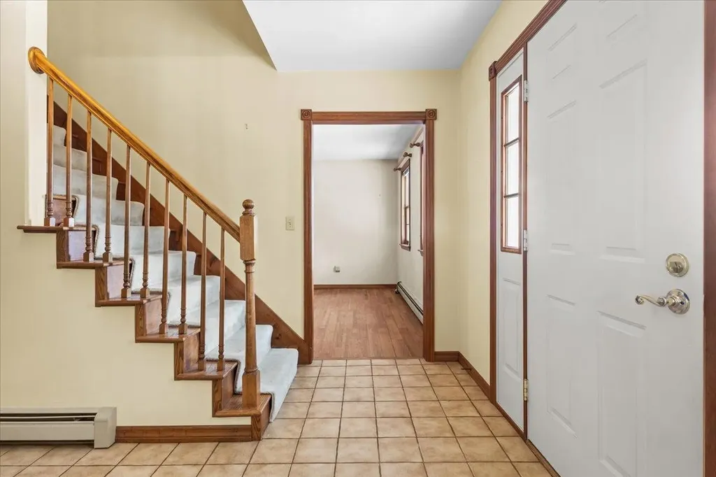 76 Red Tail Lane Charlotte VT 05445