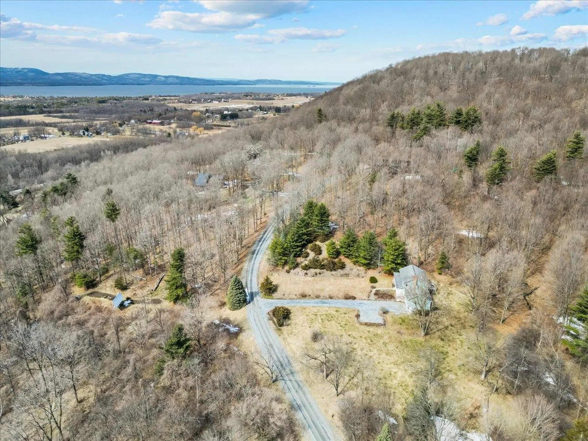 76 Red Tail Lane Charlotte VT 05445