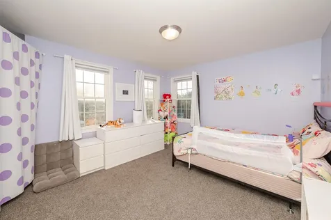 16 Pond Road Raymond NH 03077
