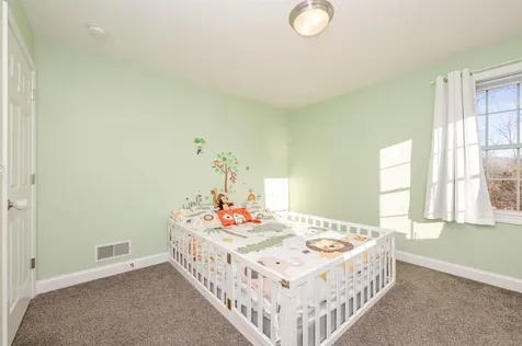 16 Pond Road Raymond NH 03077