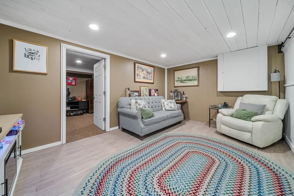6 Donna Drive Pembroke NH 03275