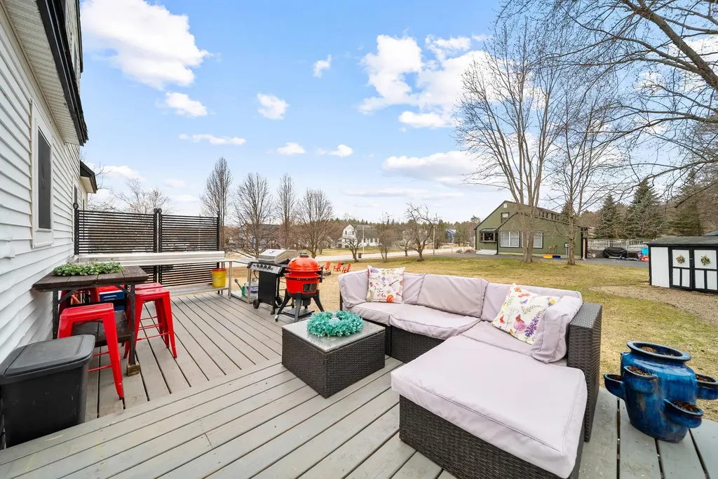 6 Donna Drive Pembroke NH 03275