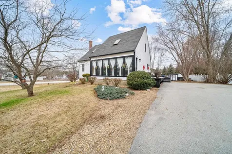 6 Donna Drive Pembroke NH 03275