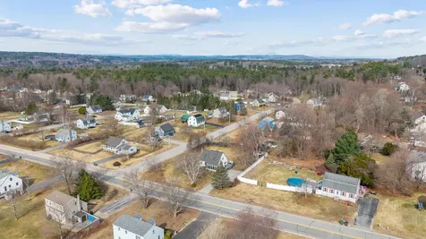 6 Donna Drive Pembroke NH 03275