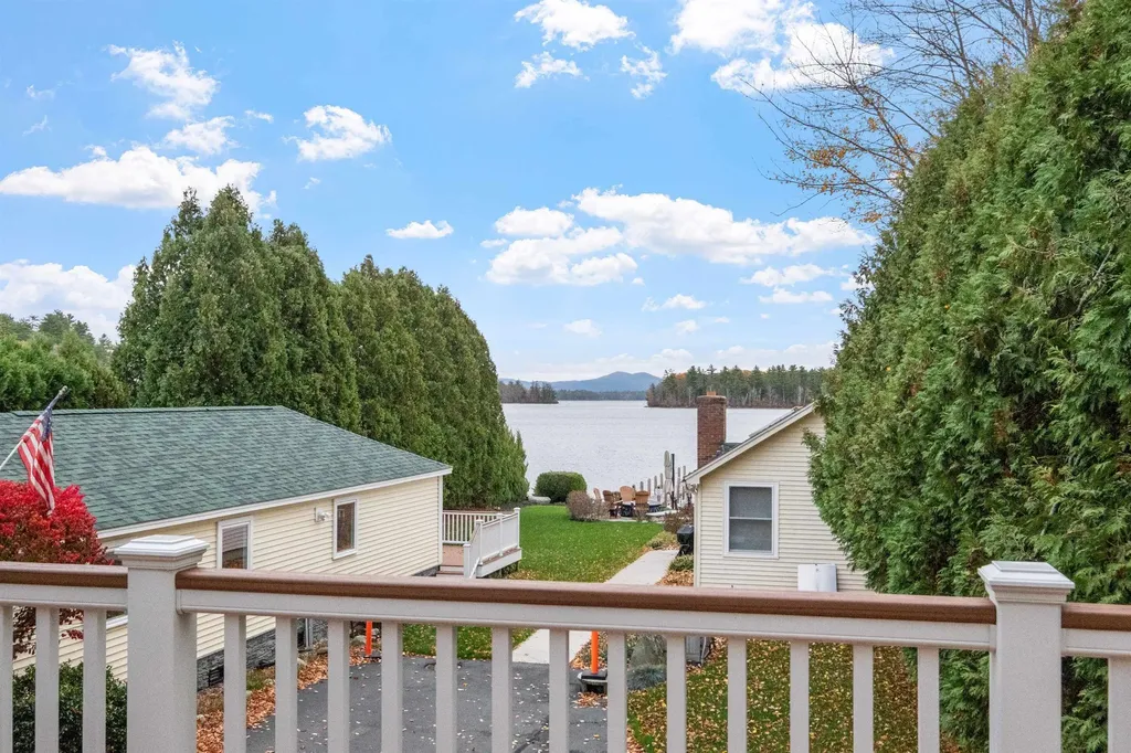 38 Lake Shore Drive Moultonborough NH 03254