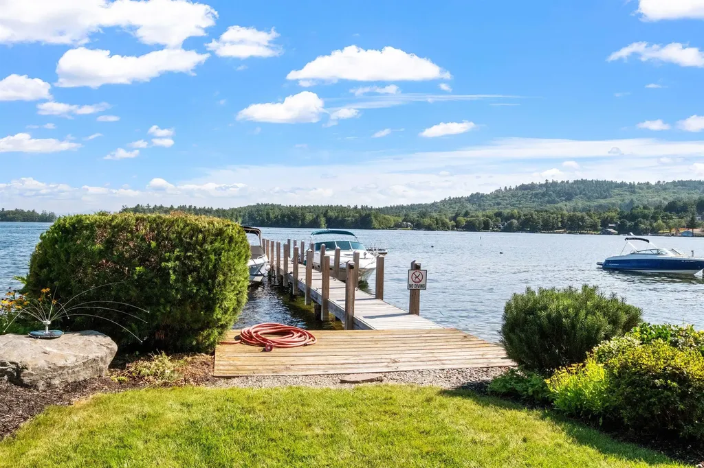 38 Lake Shore Drive Moultonborough NH 03254
