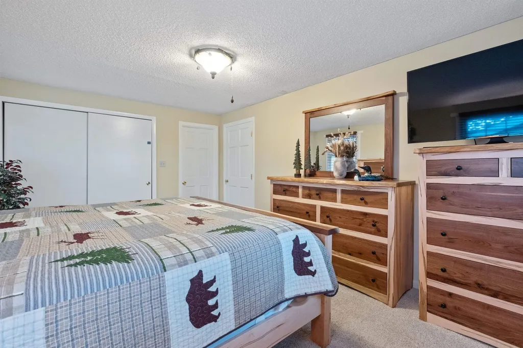 38 Lake Shore Drive Moultonborough NH 03254