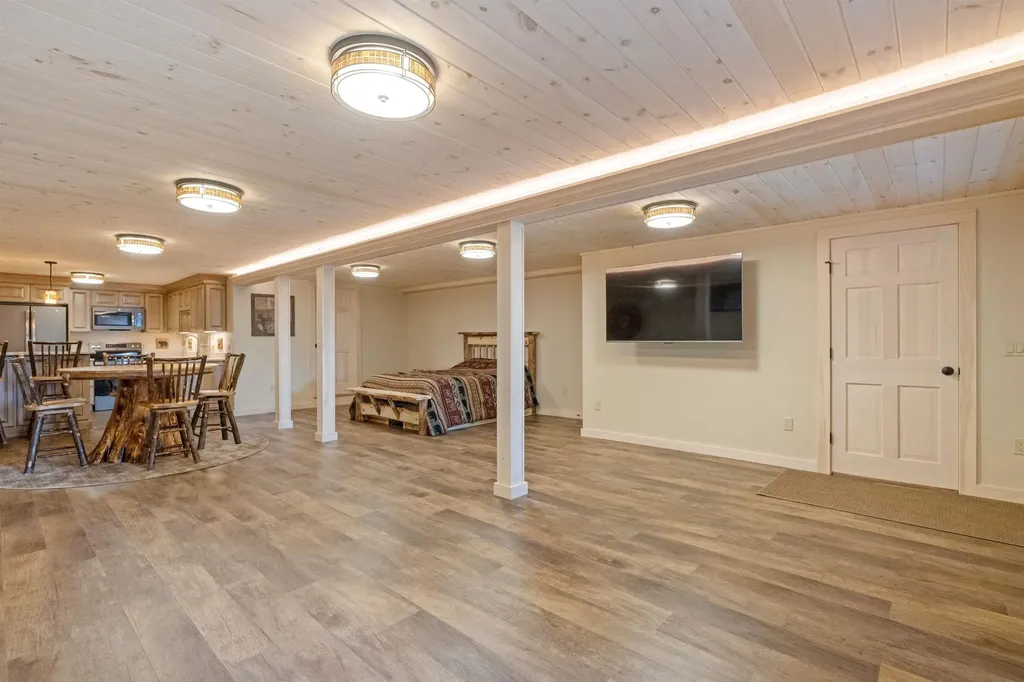 38 Lake Shore Drive Moultonborough NH 03254