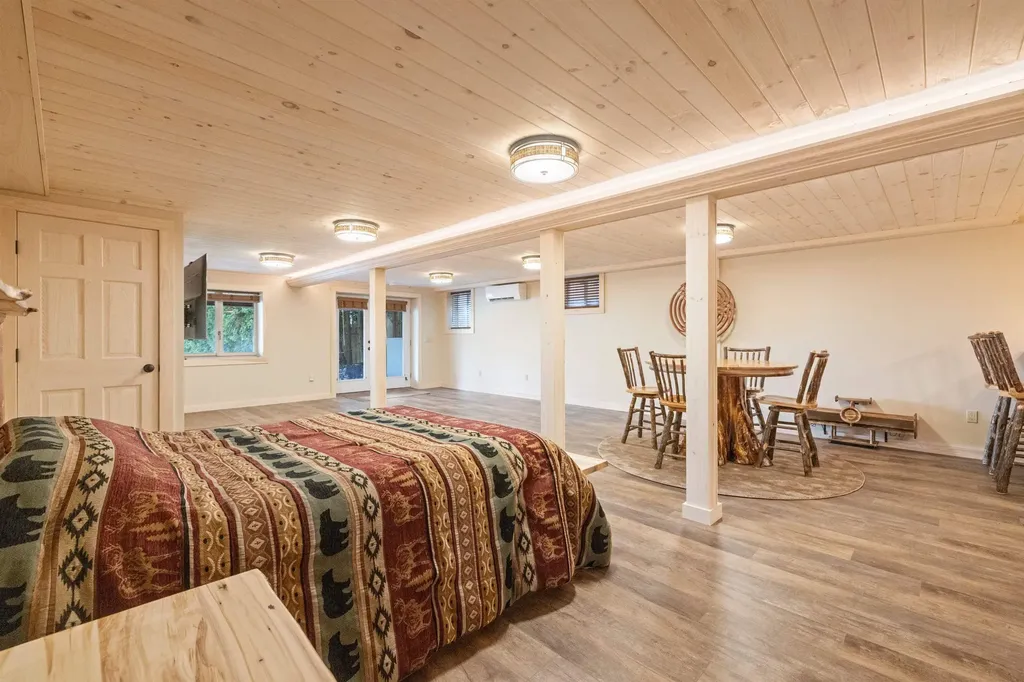 38 Lake Shore Drive Moultonborough NH 03254