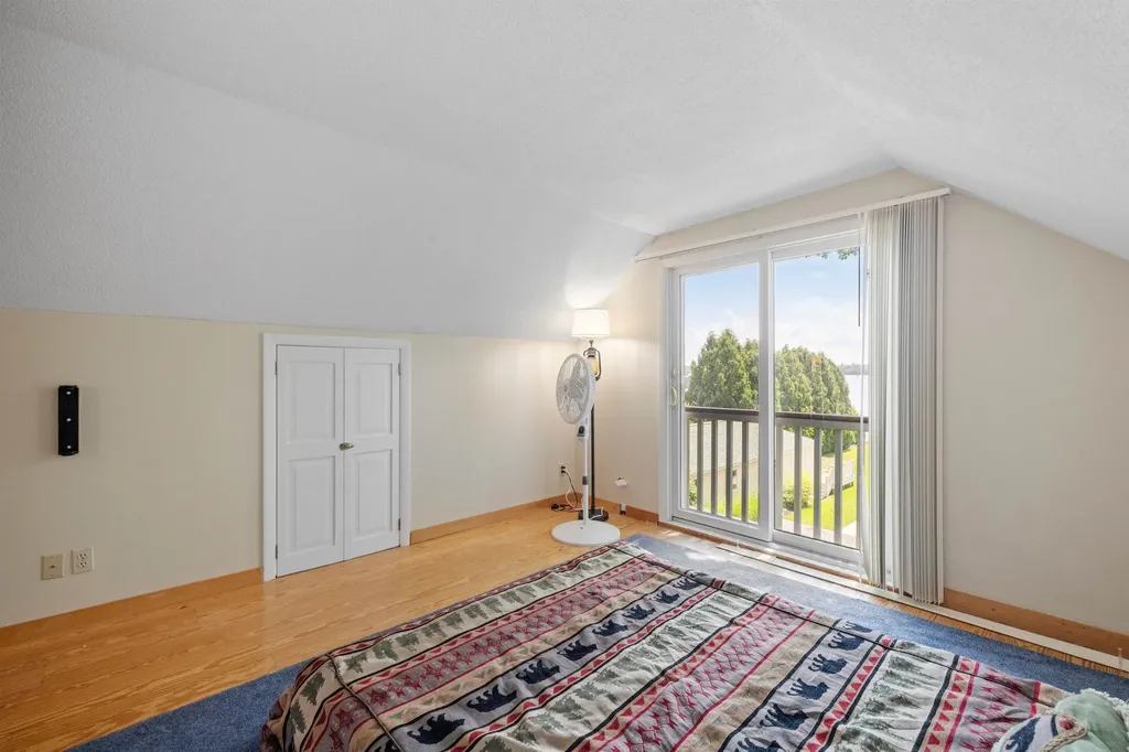 38 Lake Shore Drive Moultonborough NH 03254