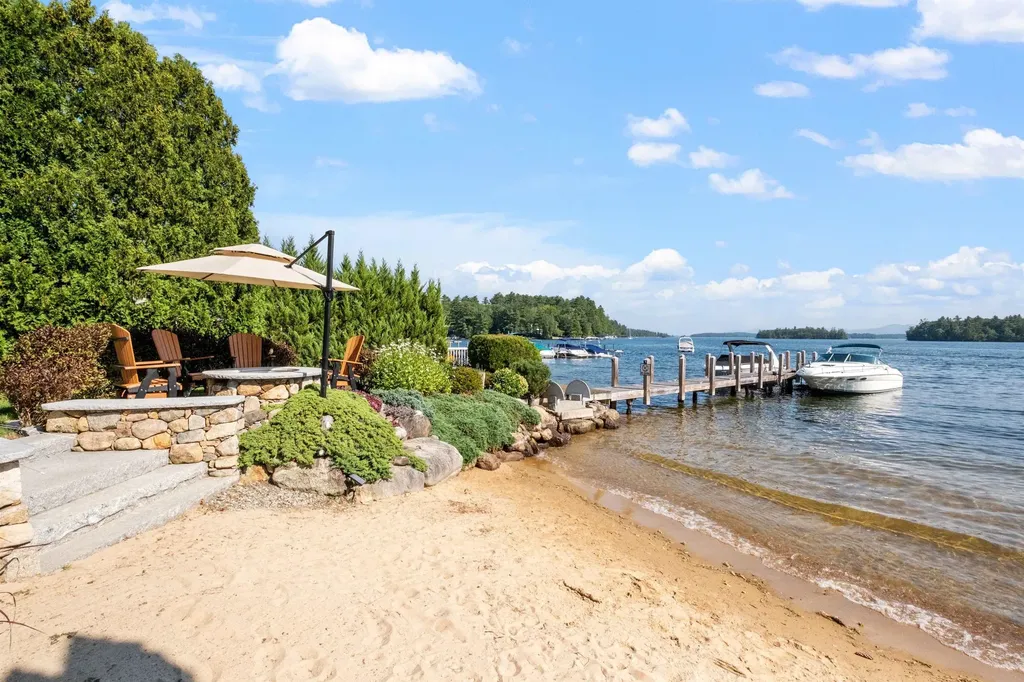 38 Lake Shore Drive Moultonborough NH 03254
