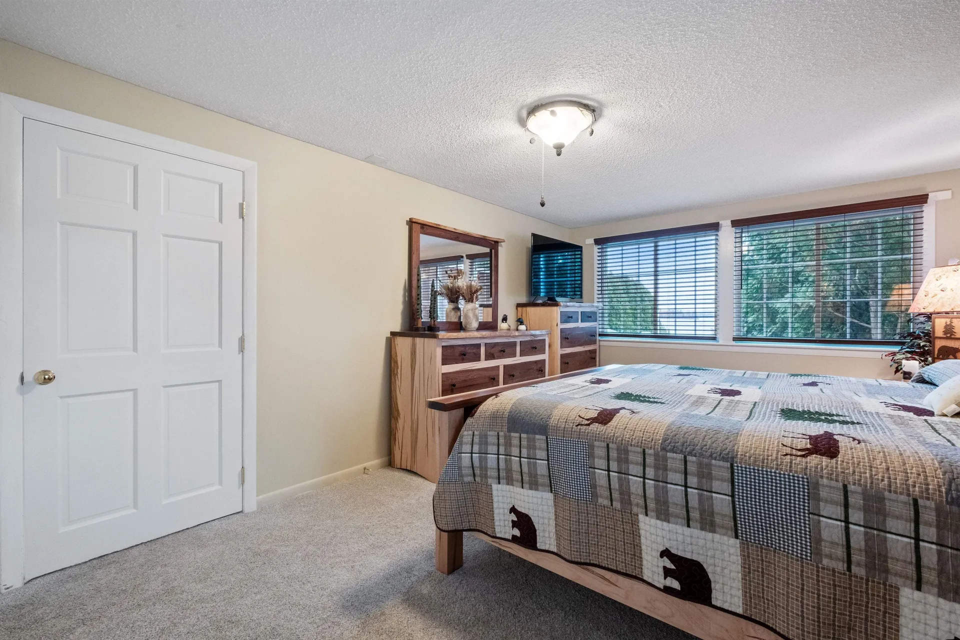 38 Lake Shore Drive Moultonborough NH 03254