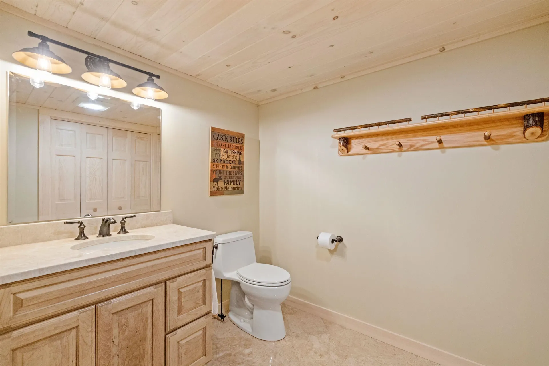 38 Lake Shore Drive Moultonborough NH 03254