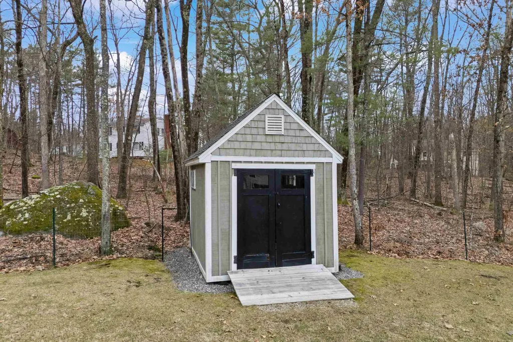 66 Horizon Drive Bedford NH 03110