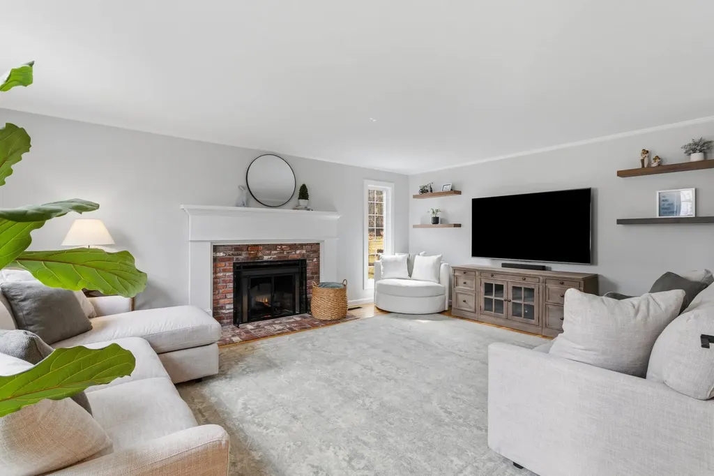 66 Horizon Drive Bedford NH 03110