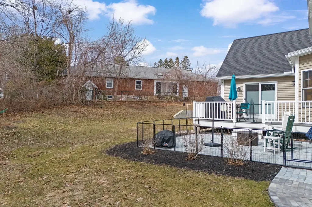 33 Sable Way Manchester NH 03102