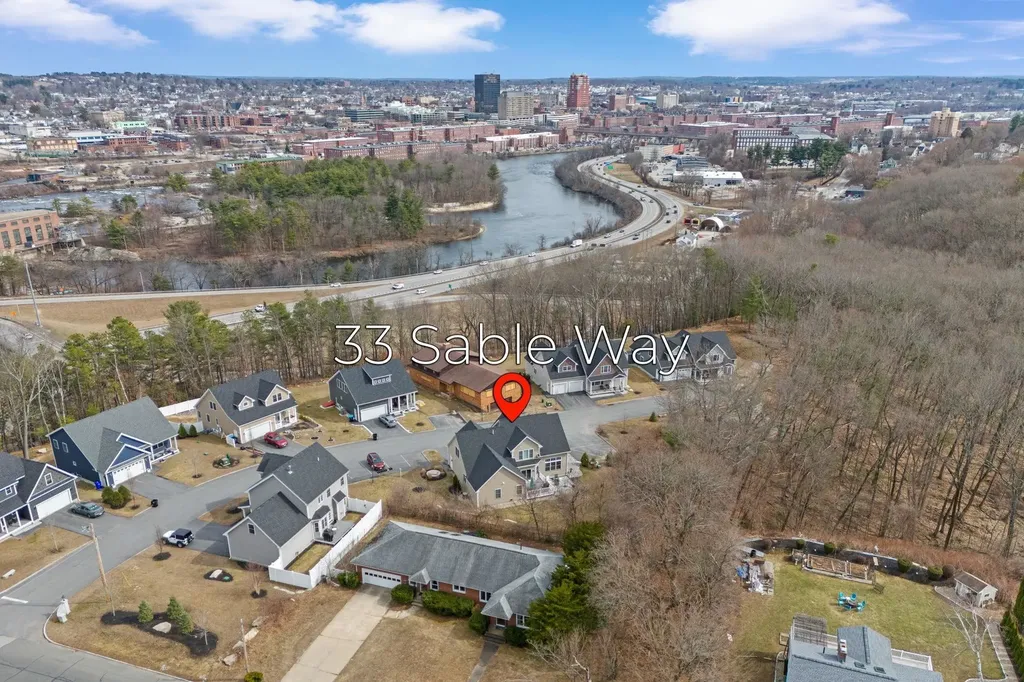 33 Sable Way Manchester NH 03102