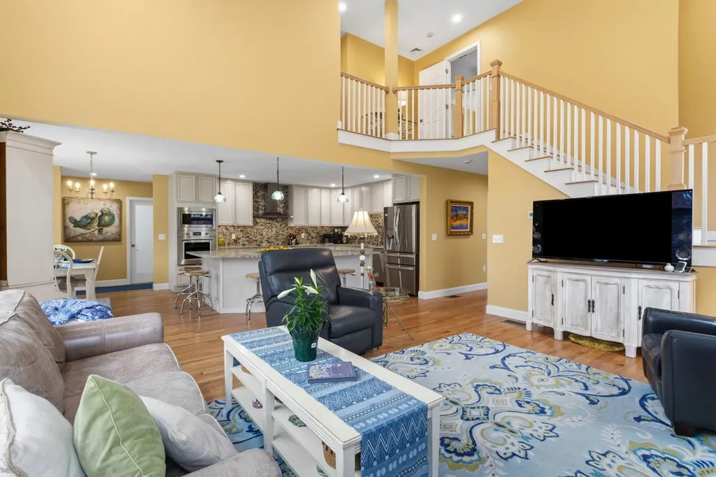 33 Sable Way Manchester NH 03102