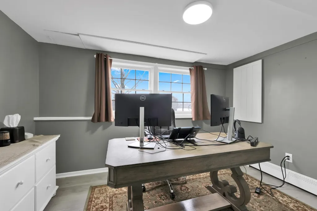 25 Riverview Circle Litchfield NH 03052