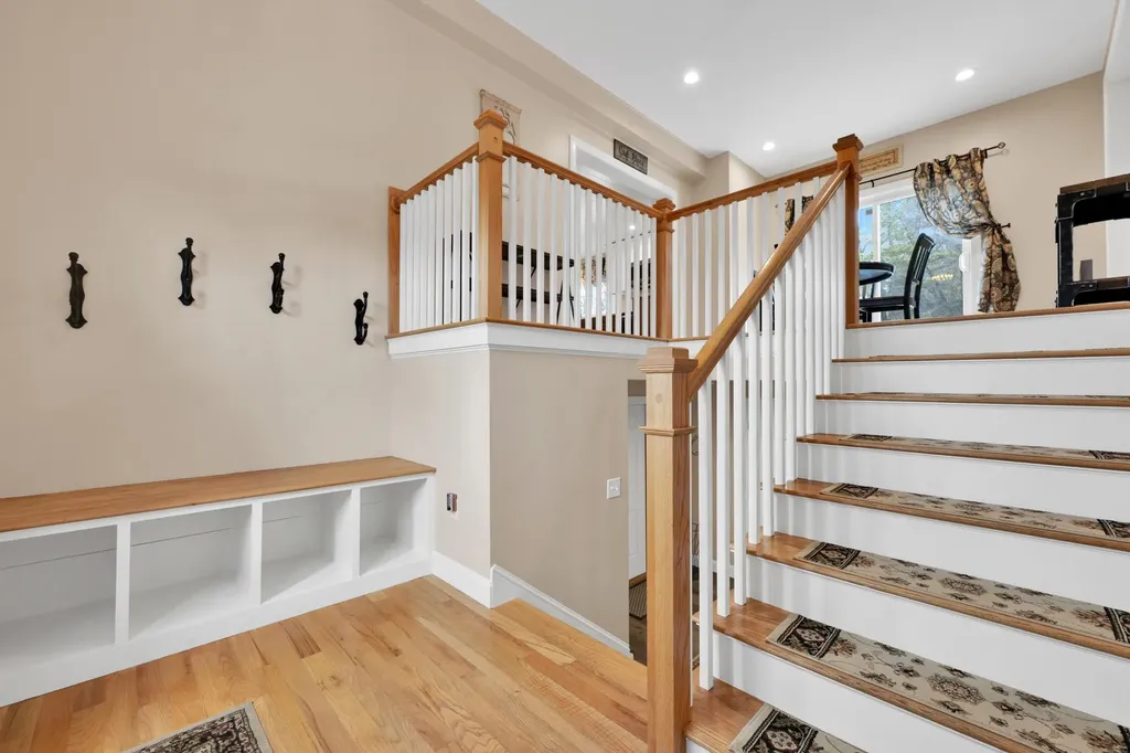 25 Riverview Circle Litchfield NH 03052